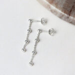 Çiy Damlası Sarkan Gümüş Küpe